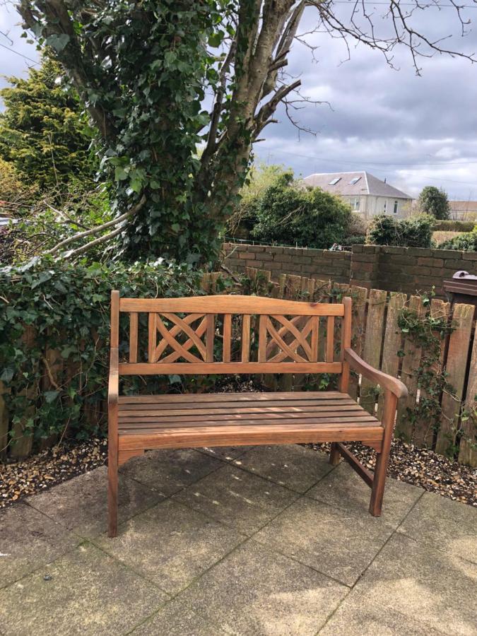 Ace Largs Ground Floor Apartment With Garden Exterior photo